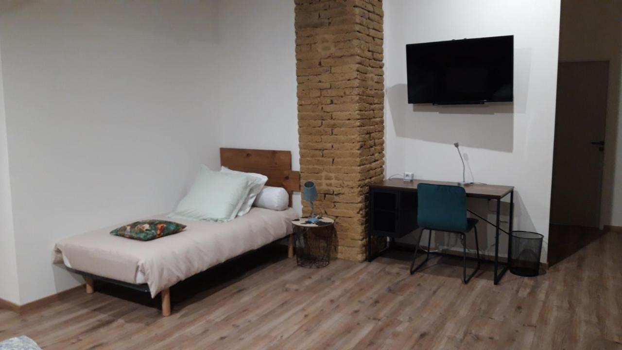Les Chambres De Lili Saint-Loup  ภายนอก รูปภาพ